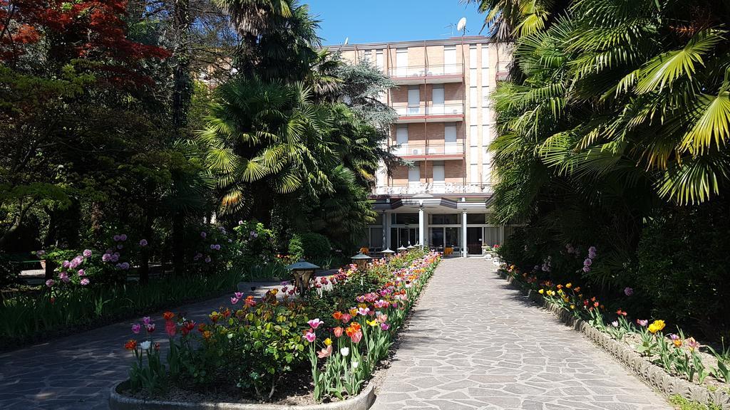 Hotel Terme Villa Piave Abano Terme Exterior photo